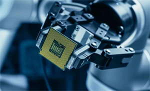 FPGA配置用存儲器和普通存儲器有什么區別？